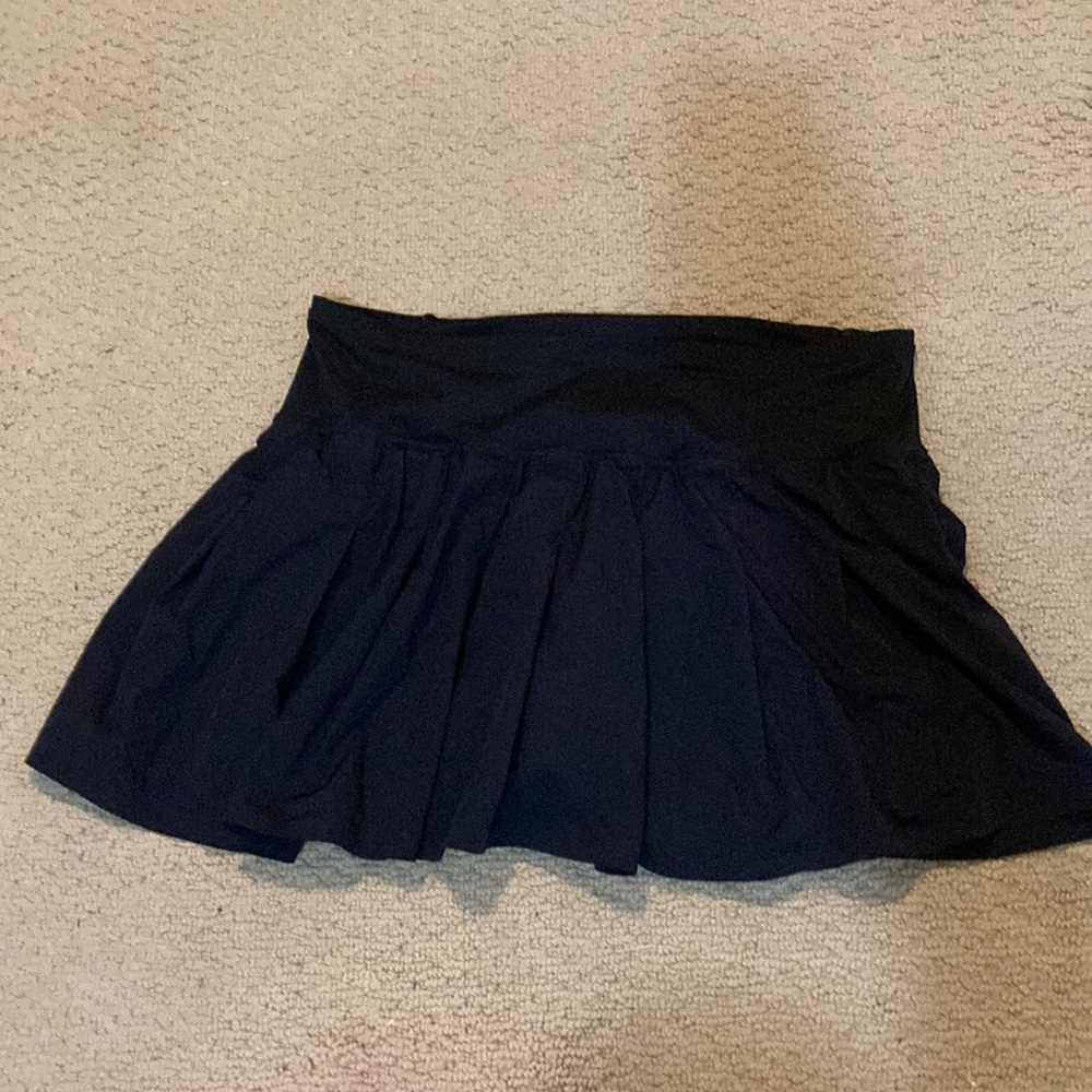 Black skirt with pockets